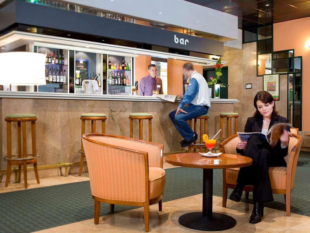 Ibis Paris Porte De Bercy Charenton-le-Pont Restoran gambar